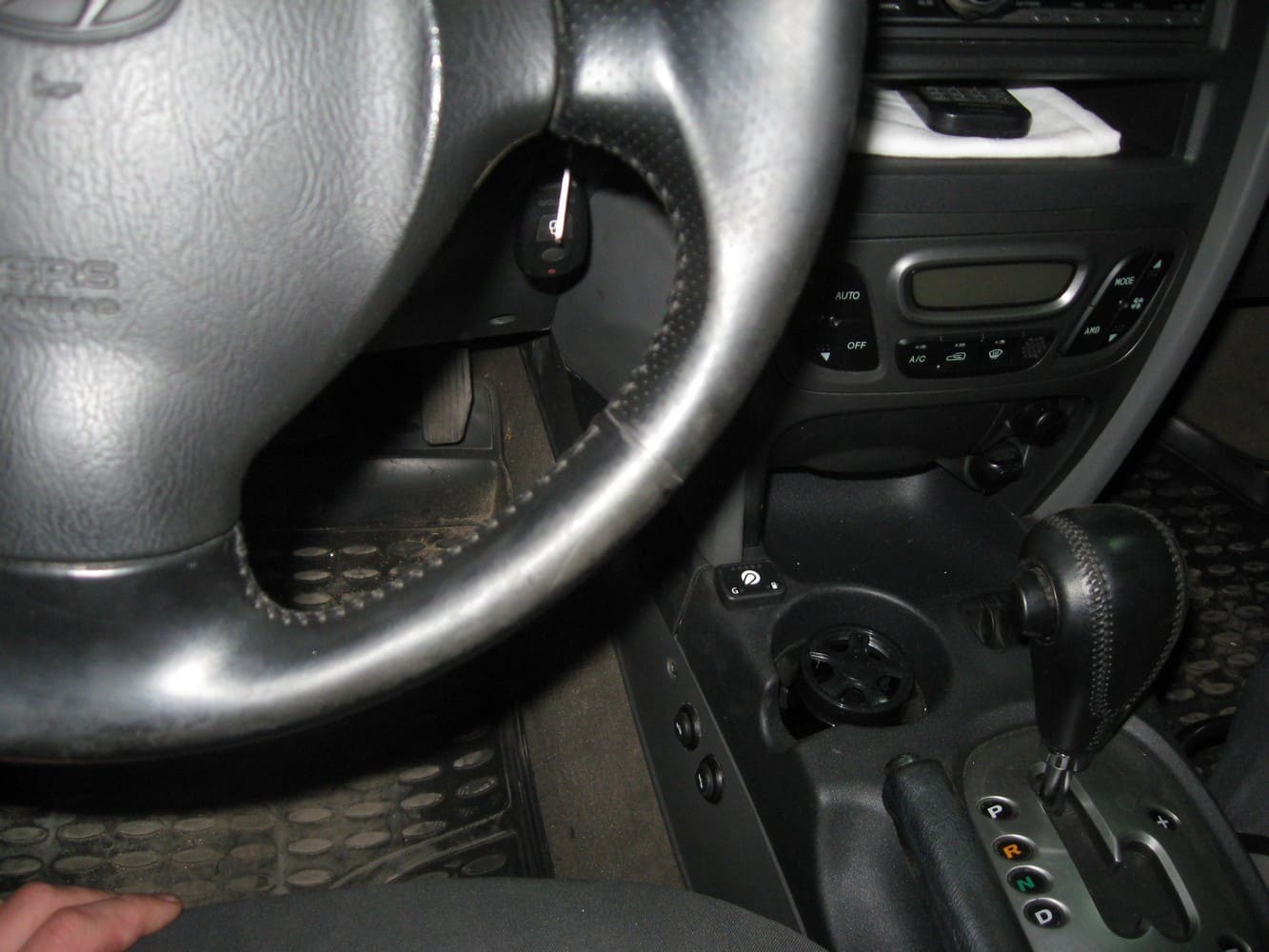 Hyundai Santa Fe (2000-2012) 2.7 л.