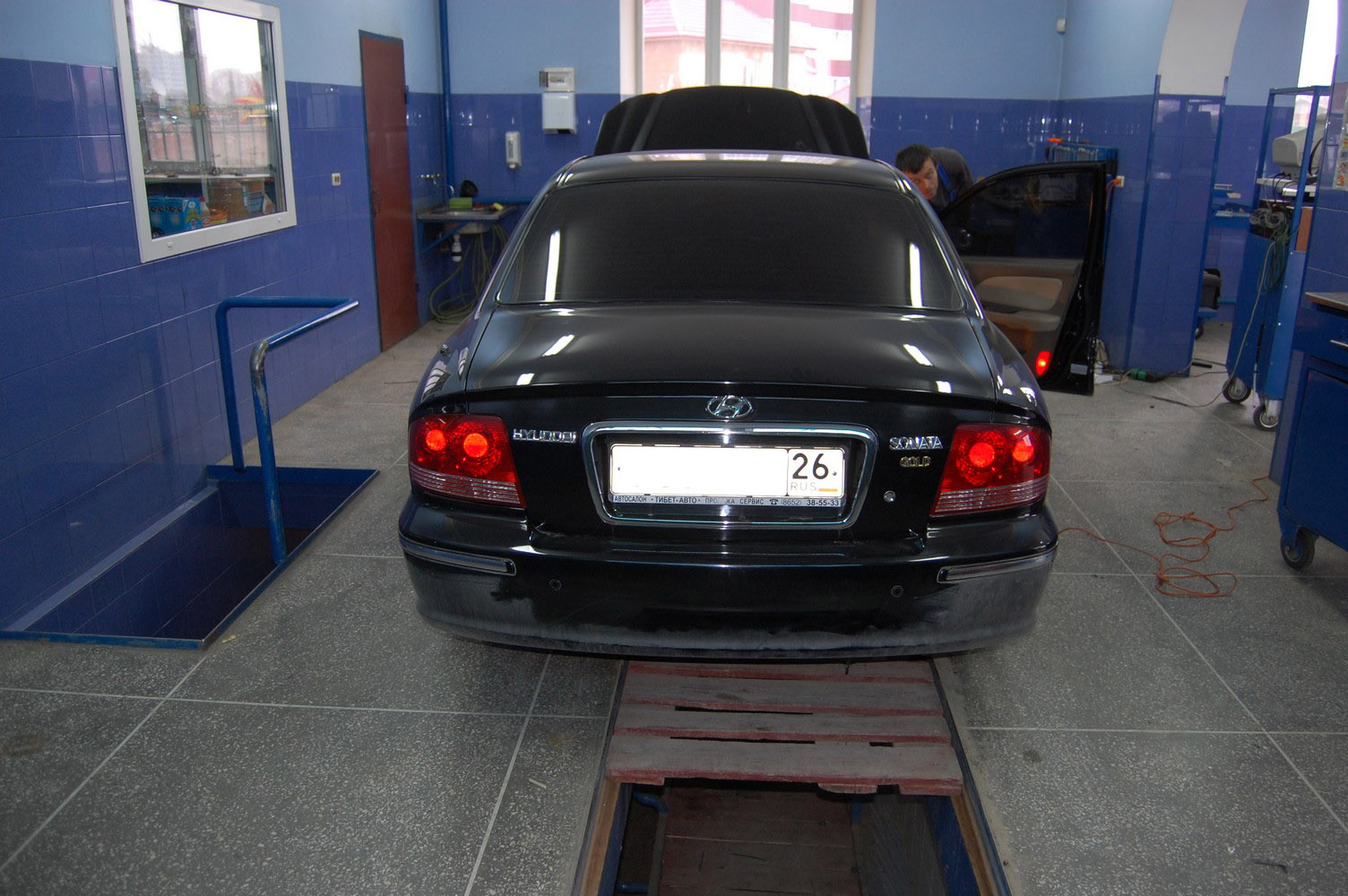 Hyundai Sonata IV (2001-2012) 2.0 л.