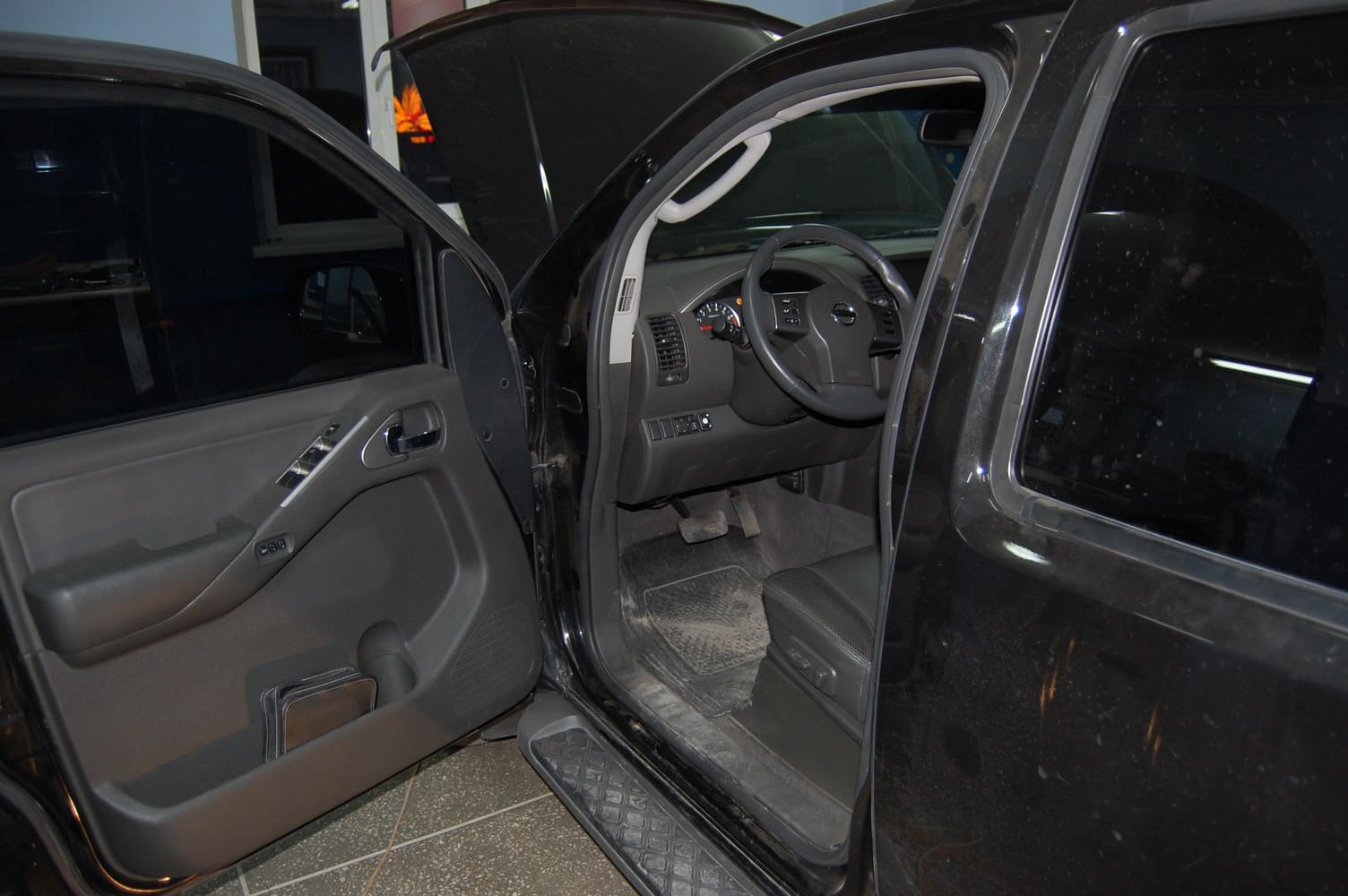 Nissan Pathfinder 3 (2004-2010) 3.0 л.